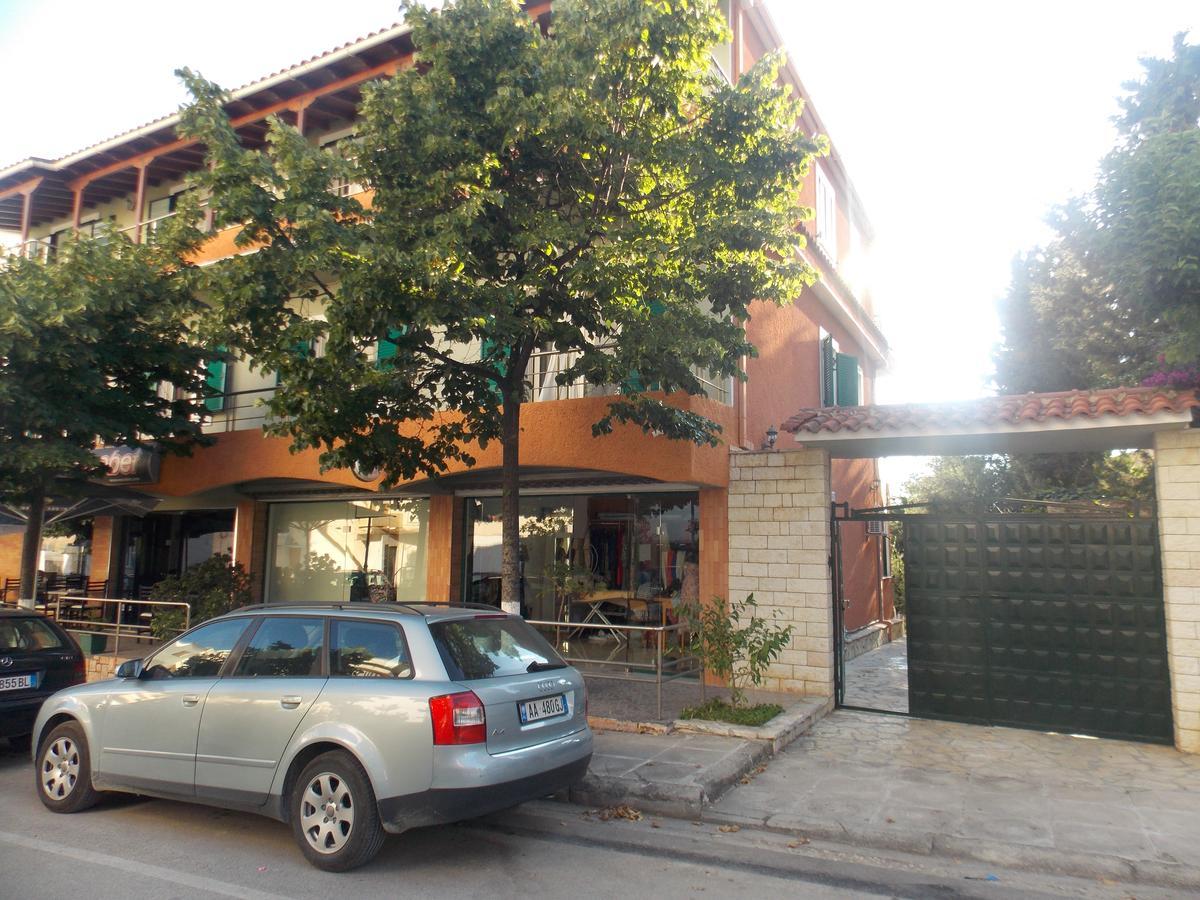 Elvin Apartments Sarandë Exteriör bild