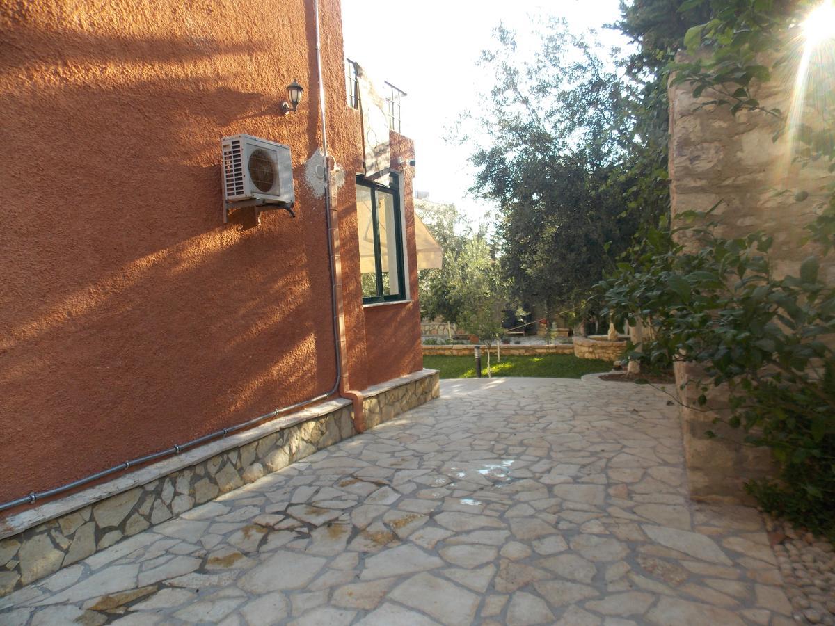 Elvin Apartments Sarandë Exteriör bild