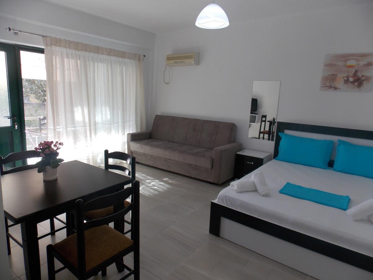 Elvin Apartments Sarandë Exteriör bild