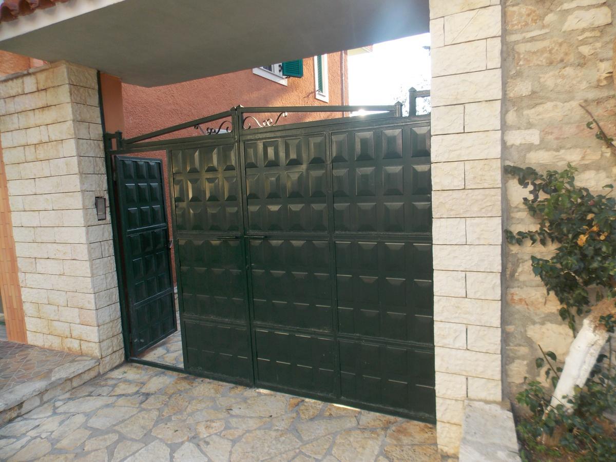 Elvin Apartments Sarandë Exteriör bild